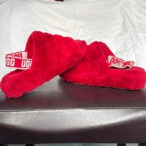 UGG Women’s Fluff Yeah Slide Red Size 8